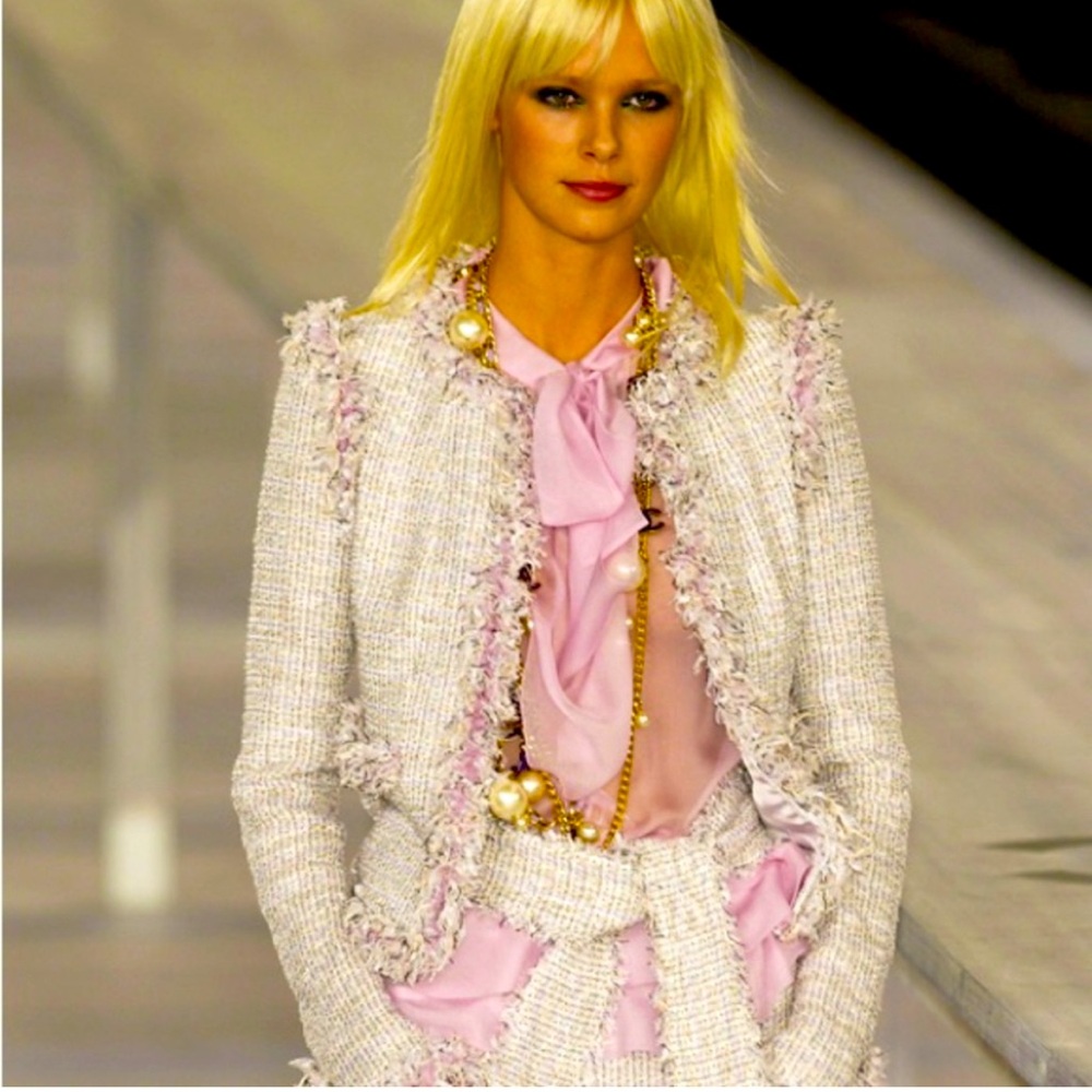 Authentic CHANEL 04p Fantasy Tweed Multicolor Jacket Excellent cond. Size 38